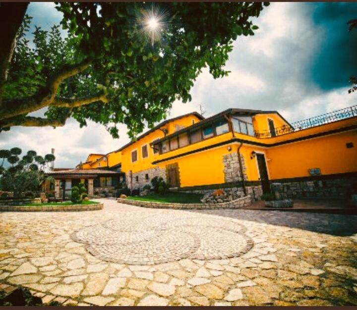 La Vecchia Fattoria Pietrelcina Exterior foto